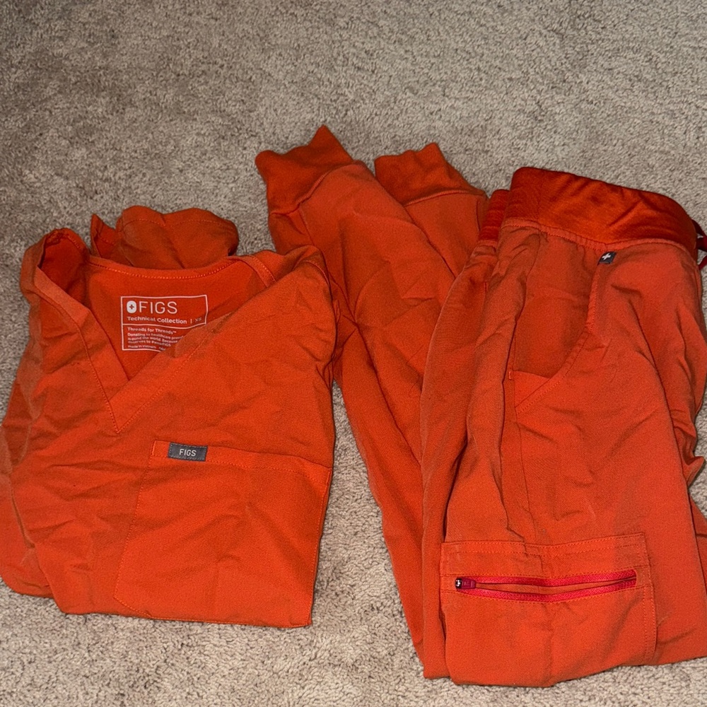 Figs Vibrant Orange Scrub Ensemble